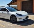 Белый Тесла Модель 3, объемом двигателя 0 л и пробегом 50 тыс. км за 21600 $, фото 1 на Automoto.ua