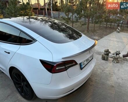 Белый Тесла Модель 3, объемом двигателя 0 л и пробегом 105 тыс. км за 21300 $, фото 27 на Automoto.ua