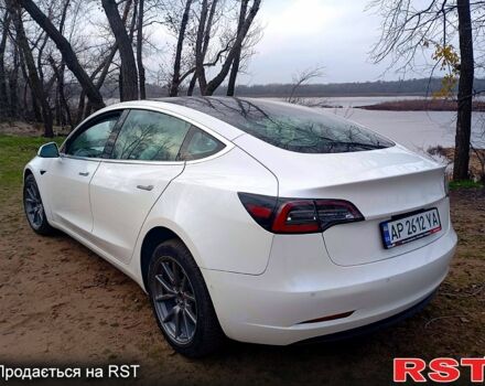 Білий Тесла Модель 3, об'ємом двигуна 0.2 л та пробігом 77 тис. км за 18000 $, фото 6 на Automoto.ua