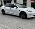 Білий Тесла Модель 3, об'ємом двигуна 0 л та пробігом 126 тис. км за 17500 $, фото 4 на Automoto.ua