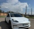 Білий Тесла Модель 3, об'ємом двигуна 0 л та пробігом 108 тис. км за 17400 $, фото 1 на Automoto.ua