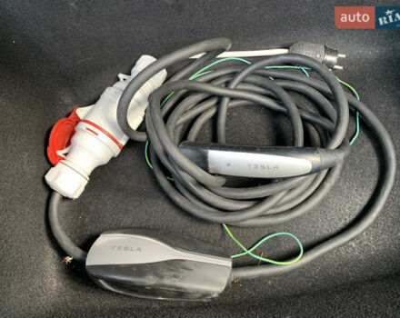 Белый Тесла Модель 3, объемом двигателя 0 л и пробегом 99 тыс. км за 20000 $, фото 20 на Automoto.ua