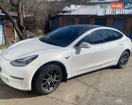 Білий Тесла Модель 3, об'ємом двигуна 0 л та пробігом 138 тис. км за 14999 $, фото 1 на Automoto.ua