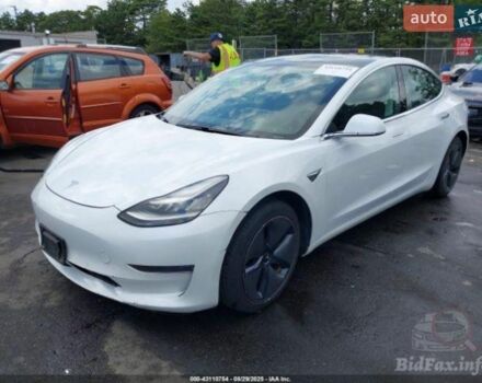 Белый Тесла Модель 3, объемом двигателя 0 л и пробегом 124 тыс. км за 18500 $, фото 10 на Automoto.ua