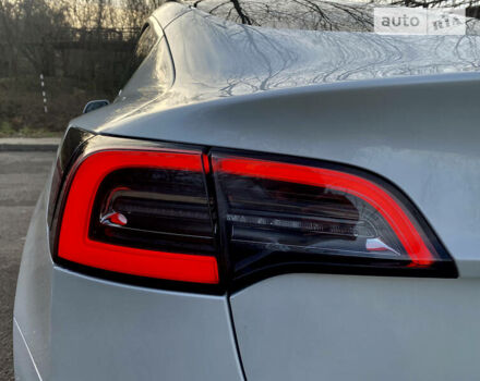 Белый Тесла Модель 3, объемом двигателя 0 л и пробегом 74 тыс. км за 30500 $, фото 15 на Automoto.ua