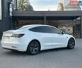 Белый Тесла Модель 3, объемом двигателя 0 л и пробегом 125 тыс. км за 17700 $, фото 13 на Automoto.ua