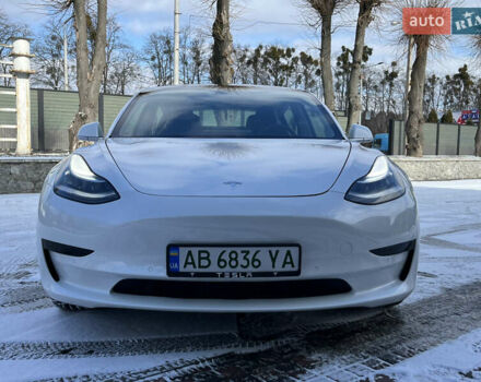 Белый Тесла Модель 3, объемом двигателя 0 л и пробегом 63 тыс. км за 19500 $, фото 31 на Automoto.ua