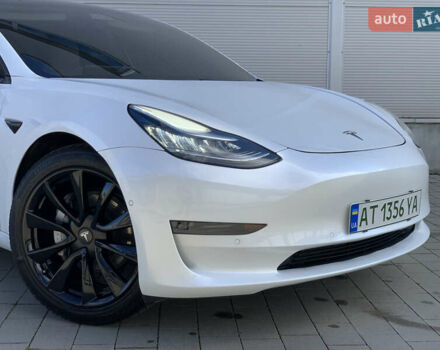 Тесла Модель 3 2020 у Івано-Франківську на Automoto.ua Білий Тесла Модель 3, об'ємом двигуна 0 л та пробігом 145 тис. км за 14850 $, фото 13 на Automoto.ua