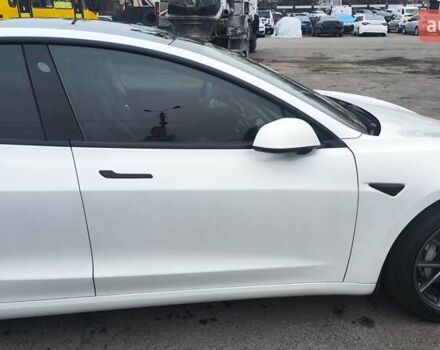 Белый Тесла Модель 3, объемом двигателя 0 л и пробегом 43 тыс. км за 25000 $, фото 14 на Automoto.ua