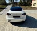Білий Тесла Модель 3, об'ємом двигуна 0 л та пробігом 52 тис. км за 12000 $, фото 1 на Automoto.ua