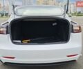 Білий Тесла Модель 3, об'ємом двигуна 0 л та пробігом 132 тис. км за 20300 $, фото 18 на Automoto.ua
