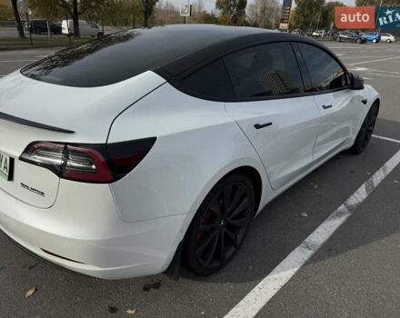 Білий Тесла Модель 3, об'ємом двигуна 0 л та пробігом 73 тис. км за 23850 $, фото 3 на Automoto.ua