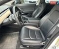 Білий Тесла Модель 3, об'ємом двигуна 0 л та пробігом 59 тис. км за 22500 $, фото 2 на Automoto.ua