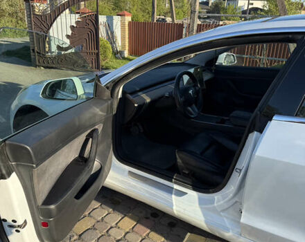 Білий Тесла Модель 3, об'ємом двигуна 0 л та пробігом 157 тис. км за 16000 $, фото 2 на Automoto.ua