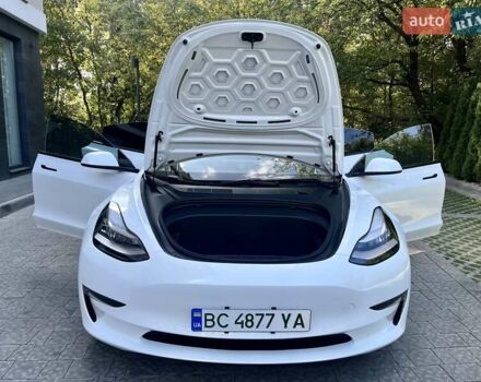 Білий Тесла Модель 3, об'ємом двигуна 0 л та пробігом 140 тис. км за 20700 $, фото 27 на Automoto.ua
