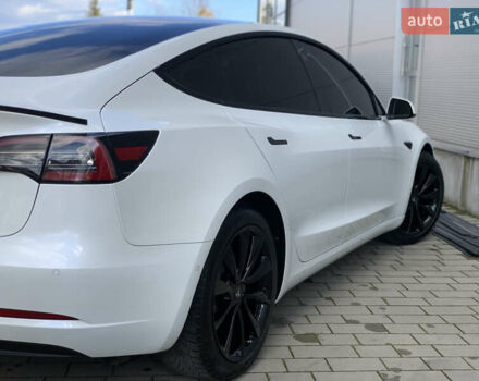 Тесла Модель 3 2020 у Івано-Франківську на Automoto.ua Білий Тесла Модель 3, об'ємом двигуна 0 л та пробігом 145 тис. км за 14850 $, фото 83 на Automoto.ua
