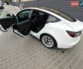 Білий Тесла Модель 3, об'ємом двигуна 0 л та пробігом 44 тис. км за 18999 $, фото 5 на Automoto.ua
