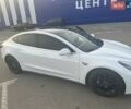 Білий Тесла Модель 3, об'ємом двигуна 0 л та пробігом 101 тис. км за 29600 $, фото 1 на Automoto.ua