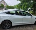 Білий Тесла Модель 3, об'ємом двигуна 0 л та пробігом 63 тис. км за 12600 $, фото 6 на Automoto.ua