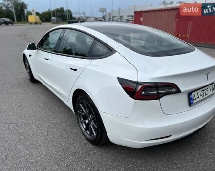 Білий Тесла Модель 3, об'ємом двигуна 0 л та пробігом 96 тис. км за 19900 $, фото 2 на Automoto.ua
