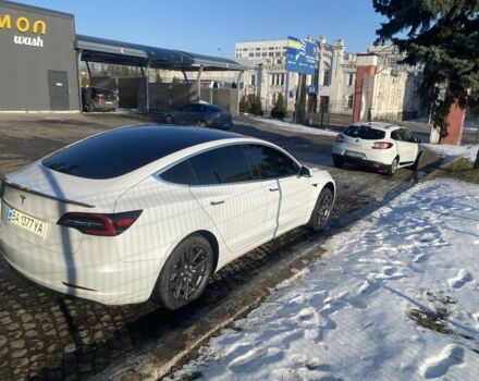Белый Тесла Модель 3, объемом двигателя 0 л и пробегом 138 тыс. км за 15900 $, фото 6 на Automoto.ua