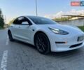 Білий Тесла Модель 3, об'ємом двигуна 0 л та пробігом 20 тис. км за 18200 $, фото 2 на Automoto.ua
