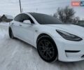 Белый Тесла Модель 3, объемом двигателя 0 л и пробегом 77 тыс. км за 18500 $, фото 1 на Automoto.ua