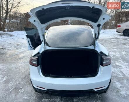 Белый Тесла Модель 3, объемом двигателя 0 л и пробегом 90 тыс. км за 18999 $, фото 38 на Automoto.ua