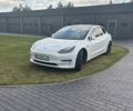 Білий Тесла Модель 3, об'ємом двигуна 0 л та пробігом 122 тис. км за 19700 $, фото 1 на Automoto.ua