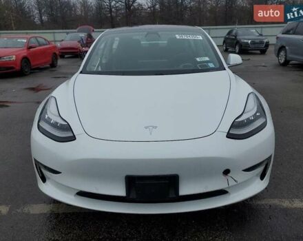 Білий Тесла Модель 3, об'ємом двигуна 0 л та пробігом 70 тис. км за 2700 $, фото 4 на Automoto.ua