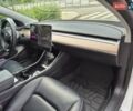Белый Тесла Модель 3, объемом двигателя 0 л и пробегом 79 тыс. км за 15550 $, фото 83 на Automoto.ua