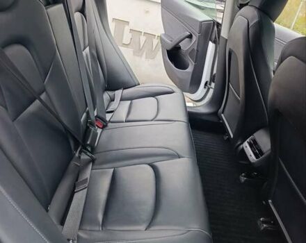 Білий Тесла Модель 3, об'ємом двигуна 0 л та пробігом 112 тис. км за 18500 $, фото 15 на Automoto.ua