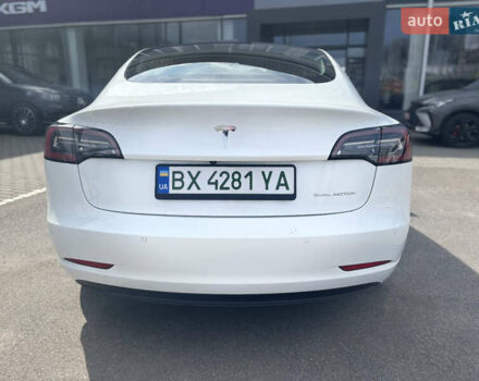 Білий Тесла Модель 3, об'ємом двигуна 0 л та пробігом 91 тис. км за 22500 $, фото 9 на Automoto.ua