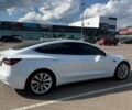 Белый Тесла Модель 3, объемом двигателя 0 л и пробегом 62 тыс. км за 13000 $, фото 5 на Automoto.ua