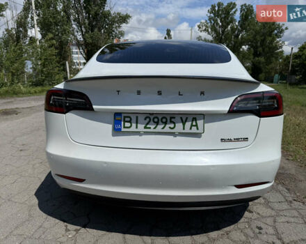 Тесла Модель 3 2020 у Кременчуге на Automoto.ua Білий Тесла Модель 3, об'ємом двигуна 0 л та пробігом 80 тис. км за 18000 $, фото 3 на Automoto.ua