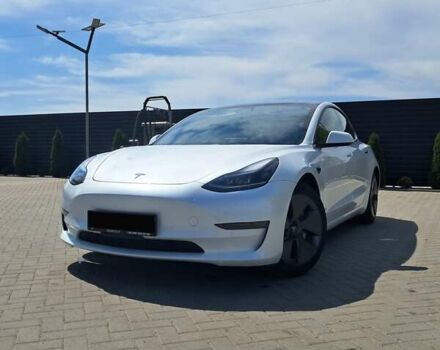 Тесла Модель 3 2020 в Ивано-Франковске на Automoto.ua Белый Тесла Модель 3, объемом двигателя 0 л и пробегом 105 тыс. км за 20950 $, фото 10 на Automoto.ua