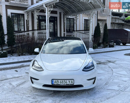 Белый Тесла Модель 3, объемом двигателя 0 л и пробегом 63 тыс. км за 19500 $, фото 10 на Automoto.ua