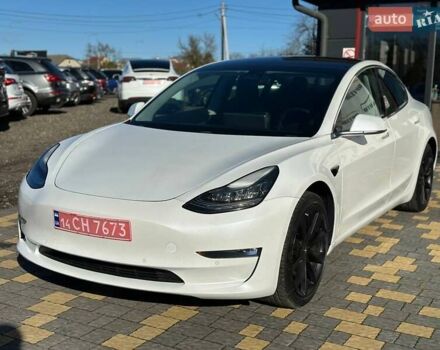 Белый Тесла Модель 3, объемом двигателя 0 л и пробегом 108 тыс. км за 17950 $, фото 10 на Automoto.ua