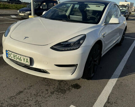 Тесла Модель 3 2020 у Львові на Automoto.ua Білий Тесла Модель 3, об'ємом двигуна 0 л та пробігом 120 тис. км за 20000 $, фото 1 на Automoto.ua