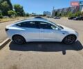 Белый Тесла Модель 3, объемом двигателя 0 л и пробегом 97 тыс. км за 22600 $, фото 1 на Automoto.ua