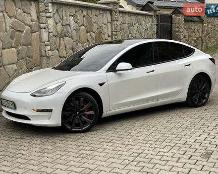 Білий Тесла Модель 3, об'ємом двигуна 0 л та пробігом 99 тис. км за 22400 $, фото 4 на Automoto.ua