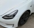 Білий Тесла Модель 3, об'ємом двигуна 0 л та пробігом 118 тис. км за 16700 $, фото 4 на Automoto.ua