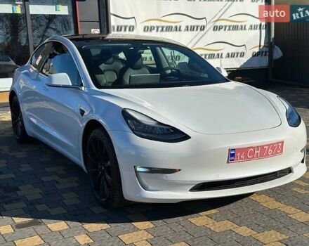 Белый Тесла Модель 3, объемом двигателя 0 л и пробегом 108 тыс. км за 17950 $, фото 1 на Automoto.ua