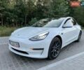 Білий Тесла Модель 3, об'ємом двигуна 0 л та пробігом 20 тис. км за 18200 $, фото 1 на Automoto.ua