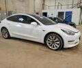 Білий Тесла Модель 3, об'ємом двигуна 0 л та пробігом 62 тис. км за 3000 $, фото 3 на Automoto.ua