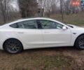 Белый Тесла Модель 3, объемом двигателя 0 л и пробегом 77 тыс. км за 19000 $, фото 4 на Automoto.ua
