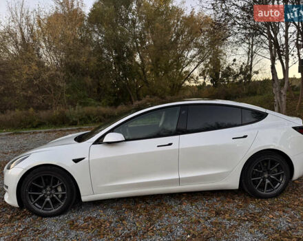 Белый Тесла Модель 3, объемом двигателя 0 л и пробегом 129 тыс. км за 19900 $, фото 6 на Automoto.ua