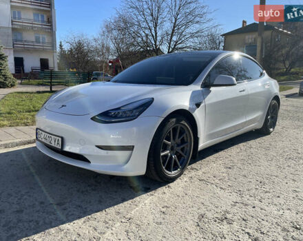 Білий Тесла Модель 3, об'ємом двигуна 0 л та пробігом 79 тис. км за 20500 $, фото 1 на Automoto.ua
