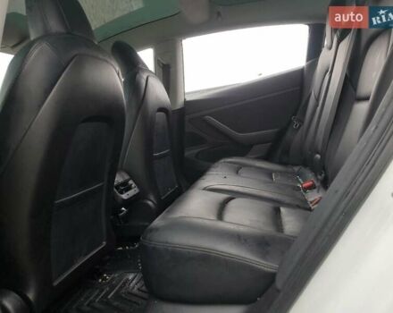 Білий Тесла Модель 3, об'ємом двигуна 0 л та пробігом 70 тис. км за 2700 $, фото 9 на Automoto.ua