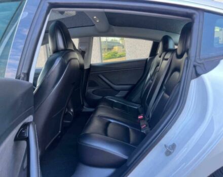 Білий Тесла Модель 3, об'ємом двигуна 0 л та пробігом 45 тис. км за 11300 $, фото 8 на Automoto.ua